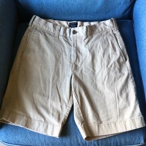 J crew men’s khaki shorts 29